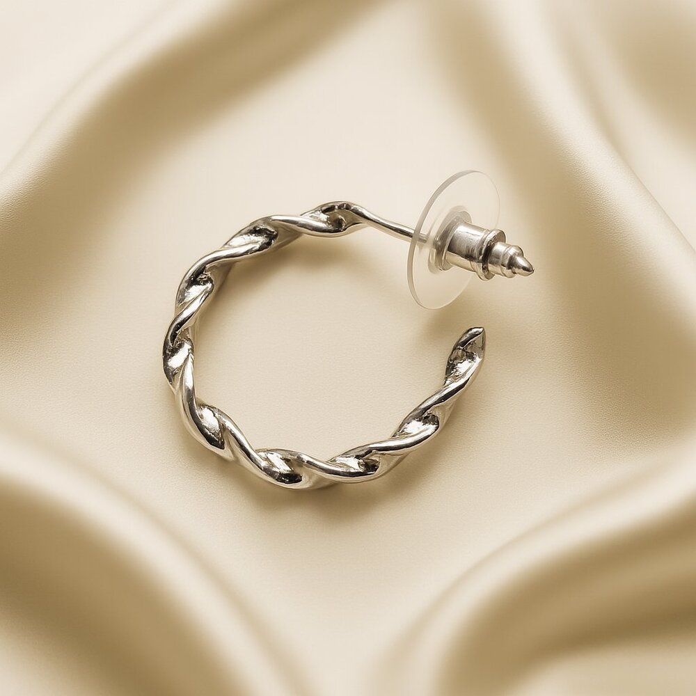 Chic Twisted Silver Hoop Earrings – Lightweight Elegant Women’s Fashion Jewelry